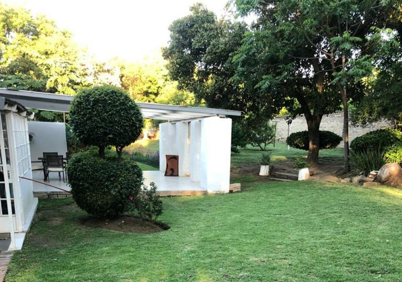 Weeping Willow Midrand Ngoại thất bức ảnh