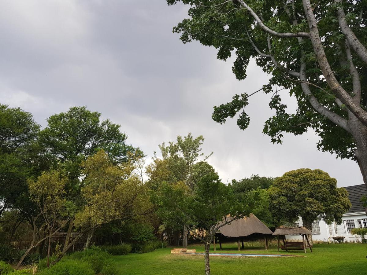 Weeping Willow Midrand Ngoại thất bức ảnh